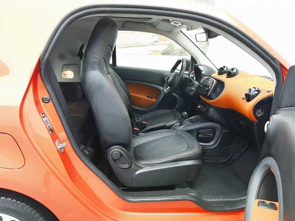 smart Fortwo 2016 — фото 23