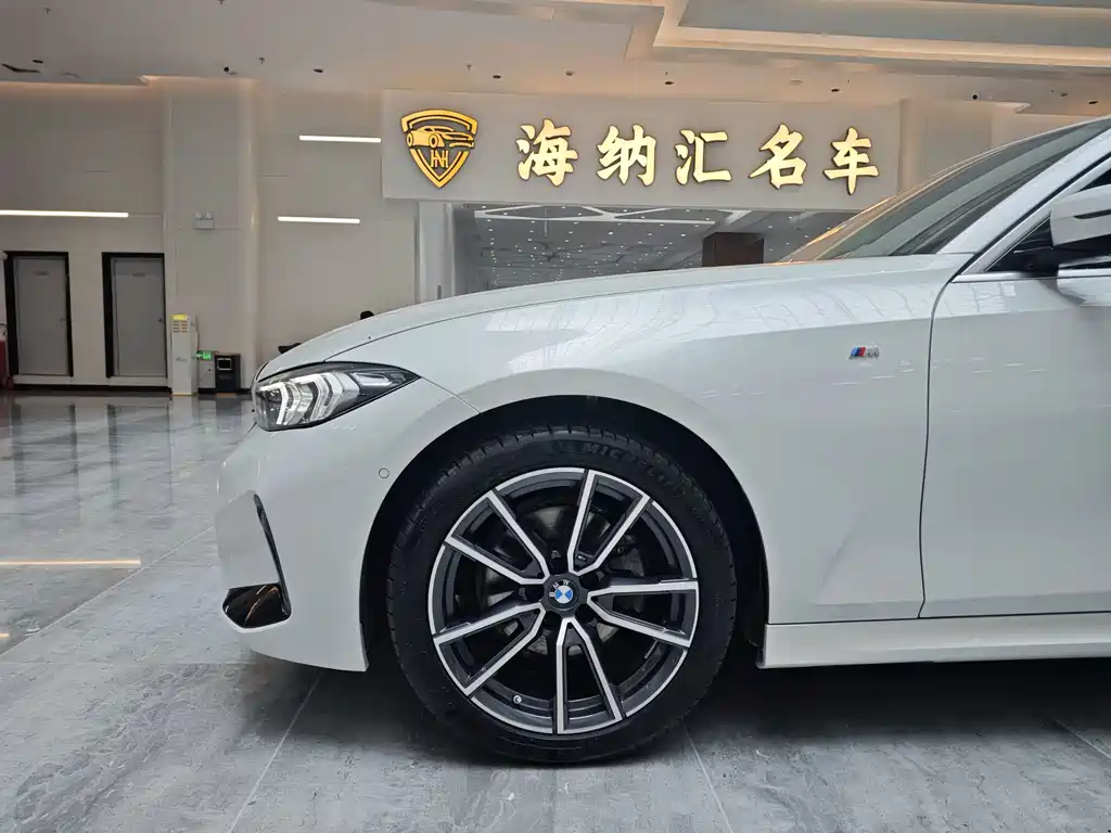BMW 3 Series 2025