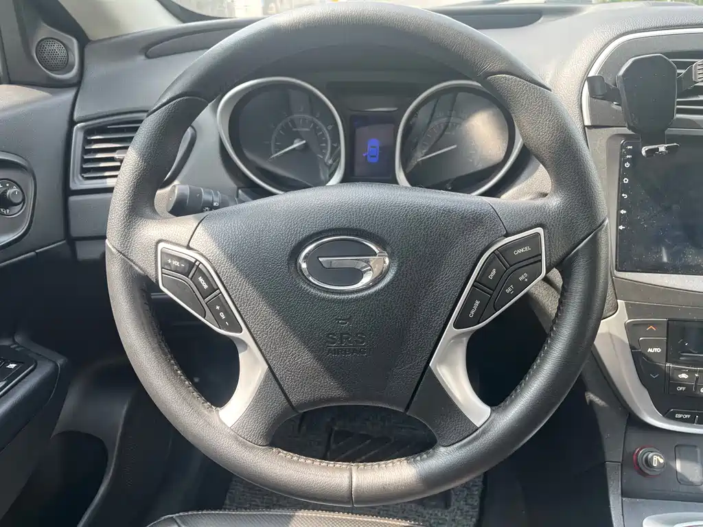 GAC Trumpchi GS5 2014 — фото 14