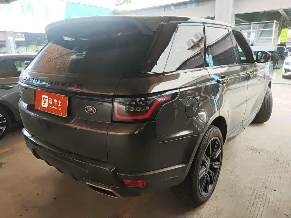 Land Rover Sport 2021