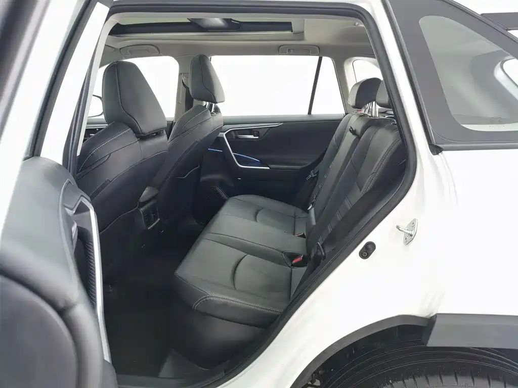 Toyota Wildlander 2023 — фото 15
