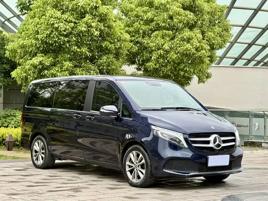 Mercedes-Benz V-Class 2022 — фото 3