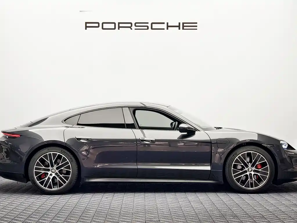 Porsche Taycan 2020 — фото 8