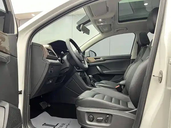 Volkswagen Tharu 2022