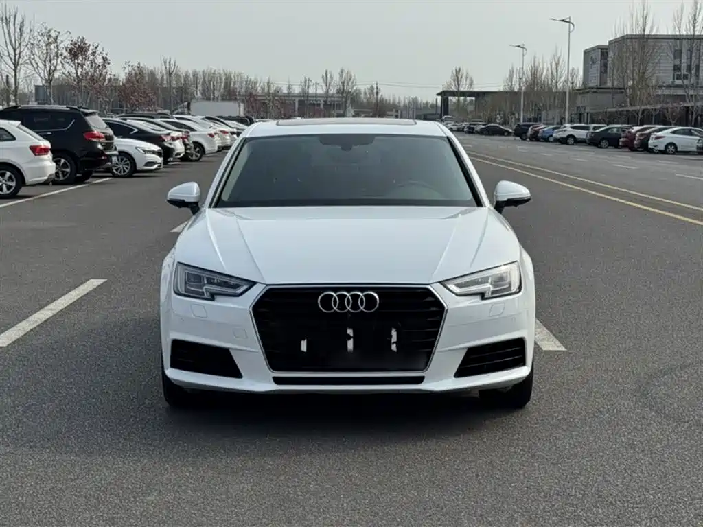 Audi A4L 2017 — фото 23
