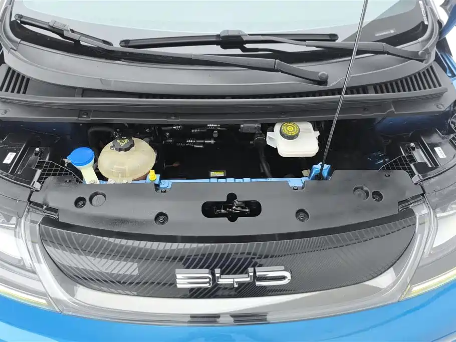 BYD Dolphin 2022 — фото 10