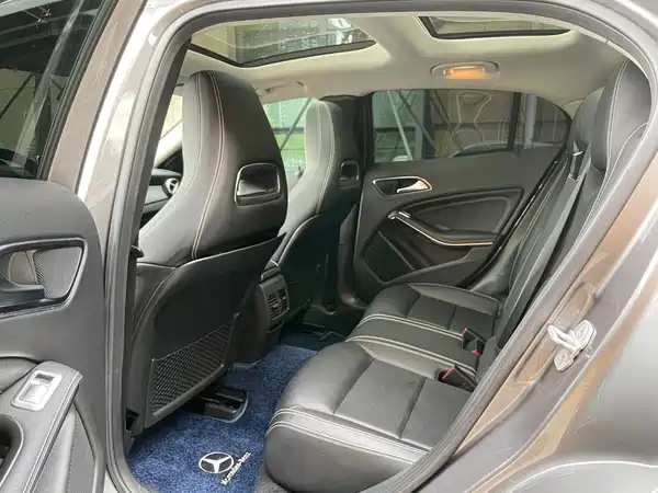Mercedes-Benz GLA 2016