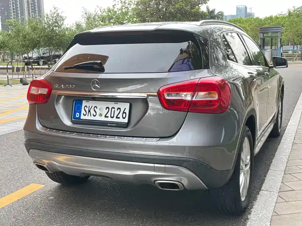 Mercedes-Benz GLA 2016