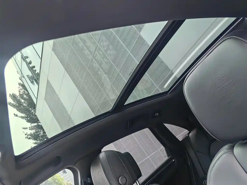 Porsche Macan 2023