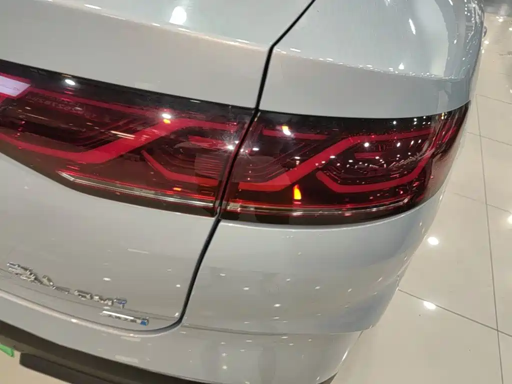BYD Qin L 2025 — фото 8
