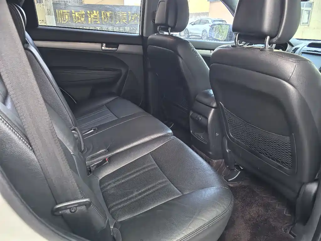 Kia Sorento 2015 — фото 12