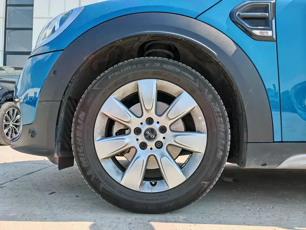 MINI Countryman 2018 — фото 12