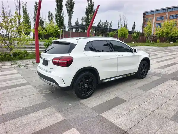 Mercedes-Benz GLA 2019