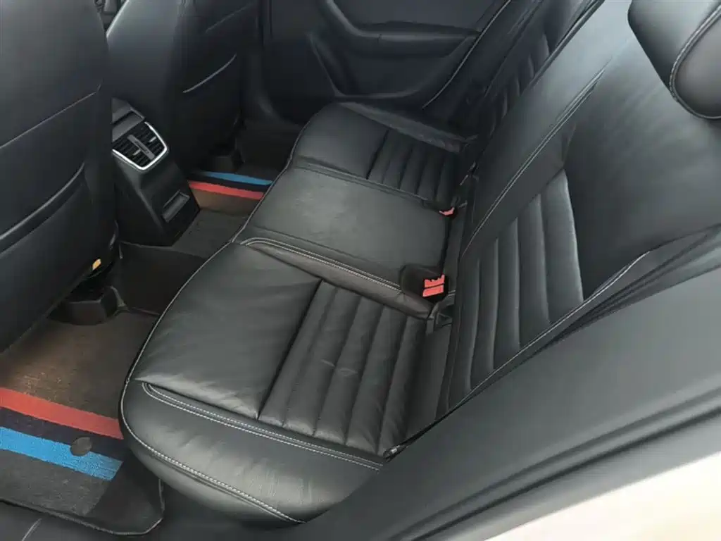 Skoda Octavia 2017 — фото 17