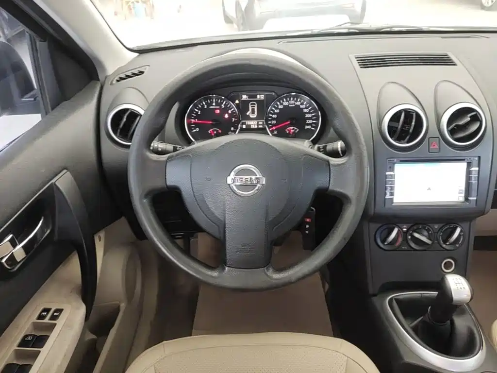 Nissan Qashqai 2015 — фото 11
