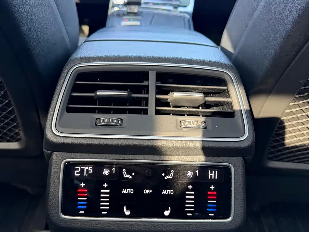 Audi A6L 2021 — фото 25