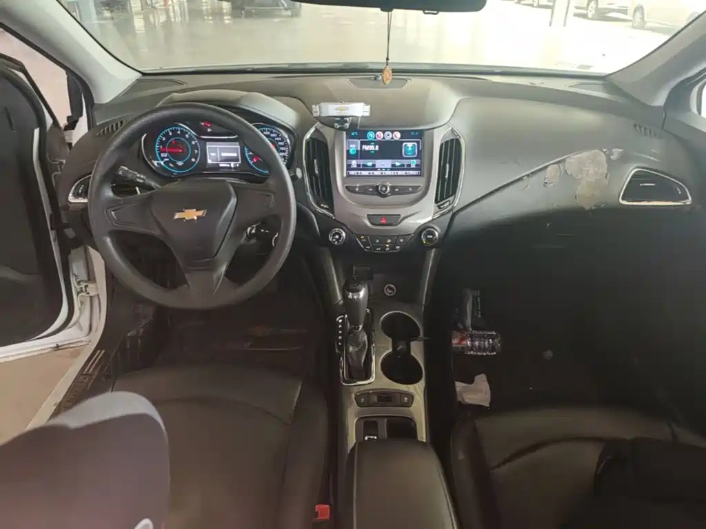 Chevrolet Cruze 2019 — фото 10
