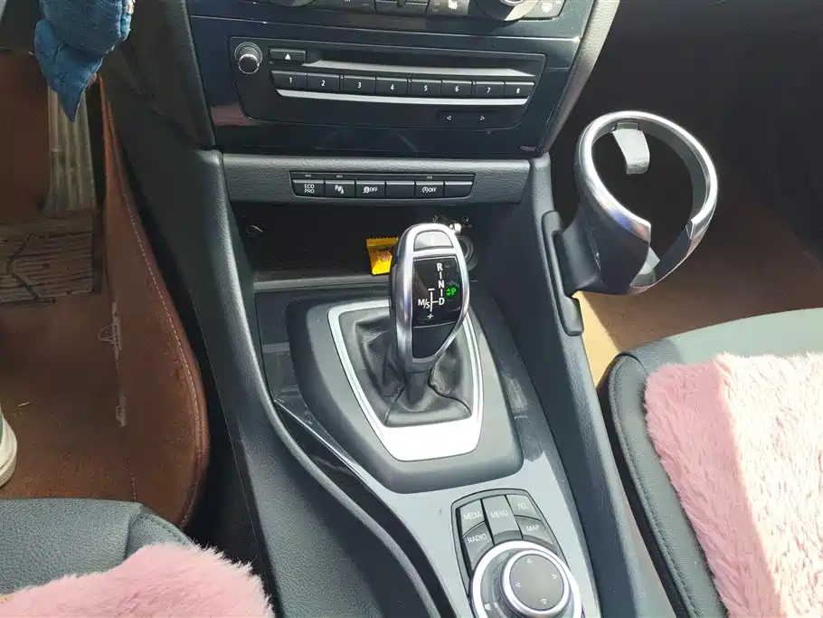 BMW X1 2015 — фото 16