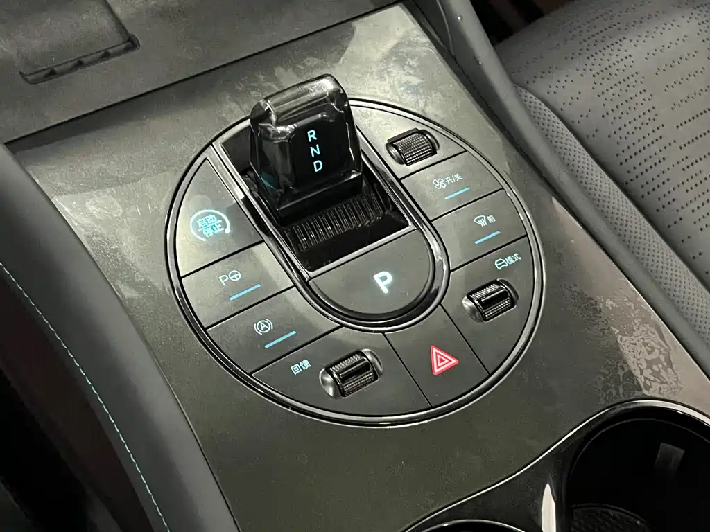 BYD Seal 06GT 2025 — фото 20