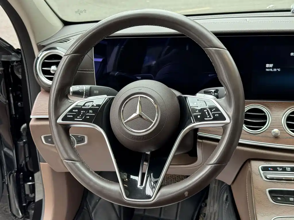 Mercedes-Benz E-Class 2021 — фото 12