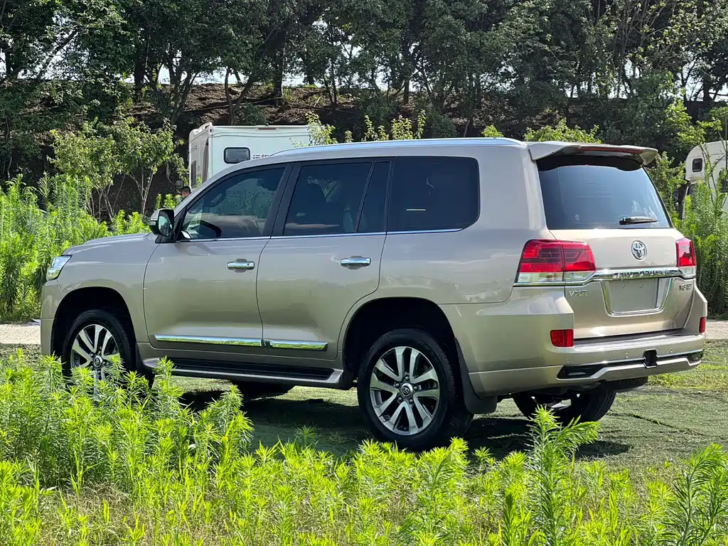 Toyota Land Cruiser 2019 — фото 4