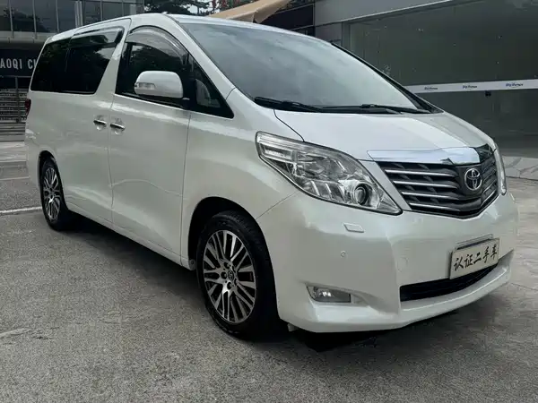 Toyota Alphard 2011
