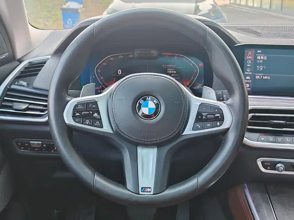 BMW X5 2019 — фото 22