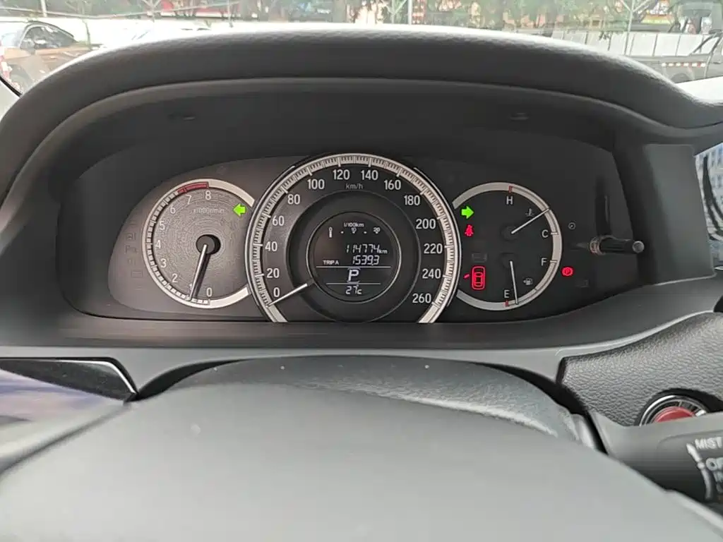 Honda Accord 2017 — фото 12