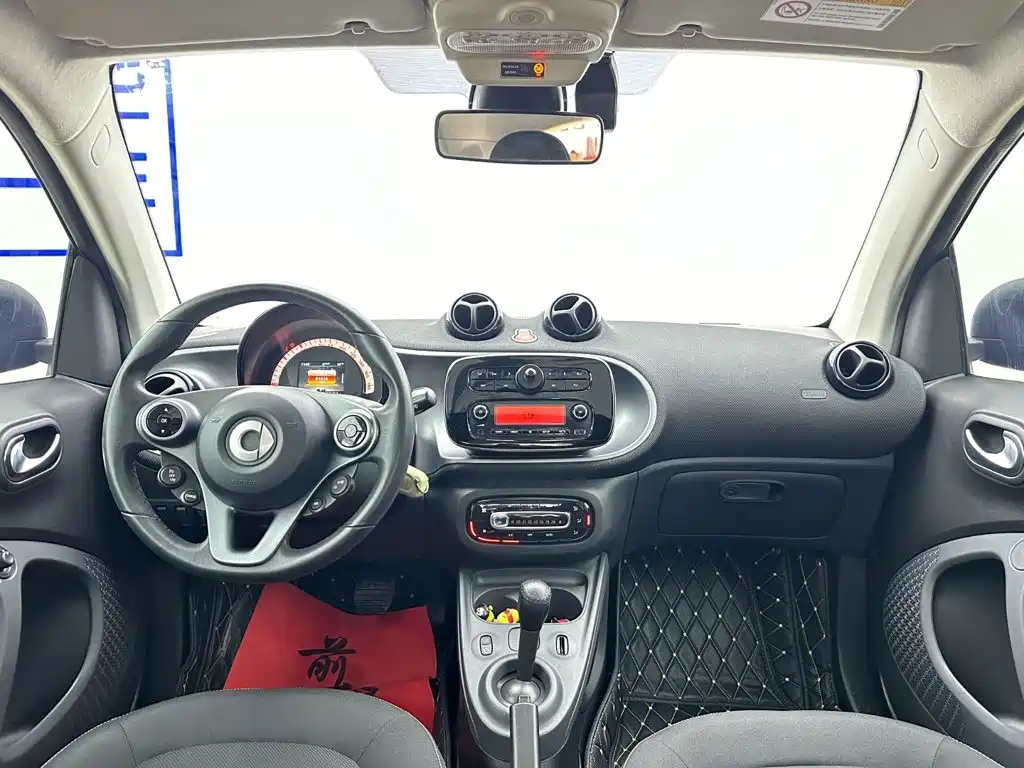 smart fortwo 2017 — фото 16