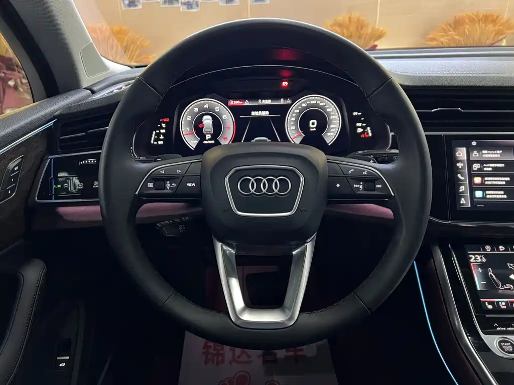 Audi Q7 2023 — фото 10