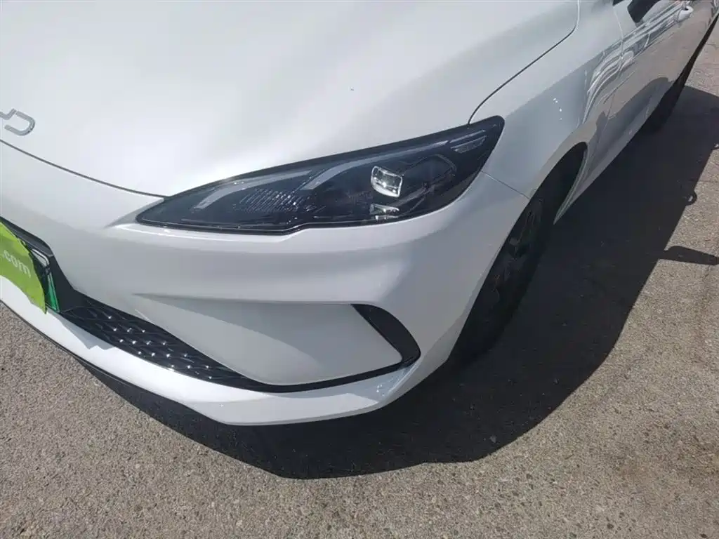 BYD Seal 05 DM-i 2025 — фото 24