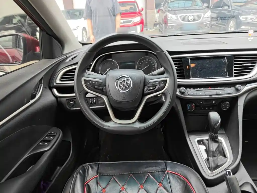 Buick Excelle 2021 — фото 11