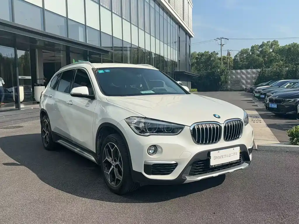 BMW X1 2019 — фото 3
