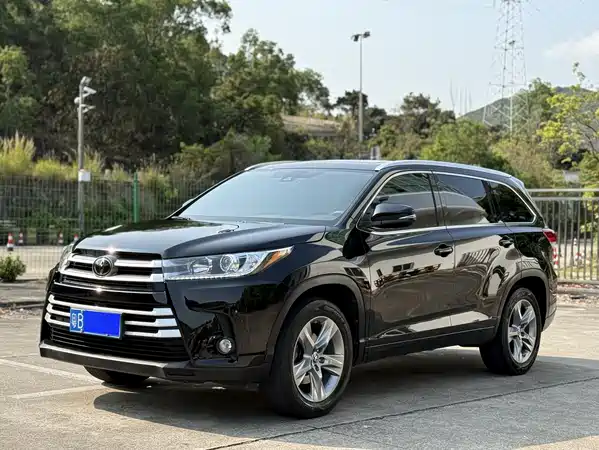 Toyota Highlander 2021