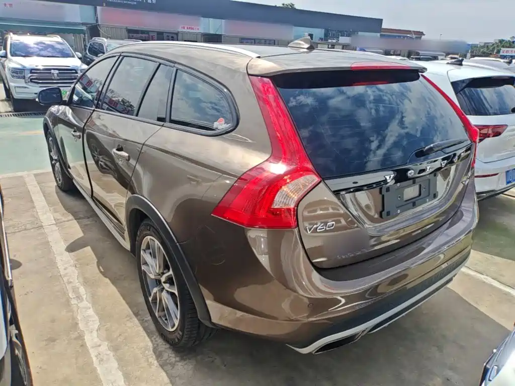 Volvo V60 2018