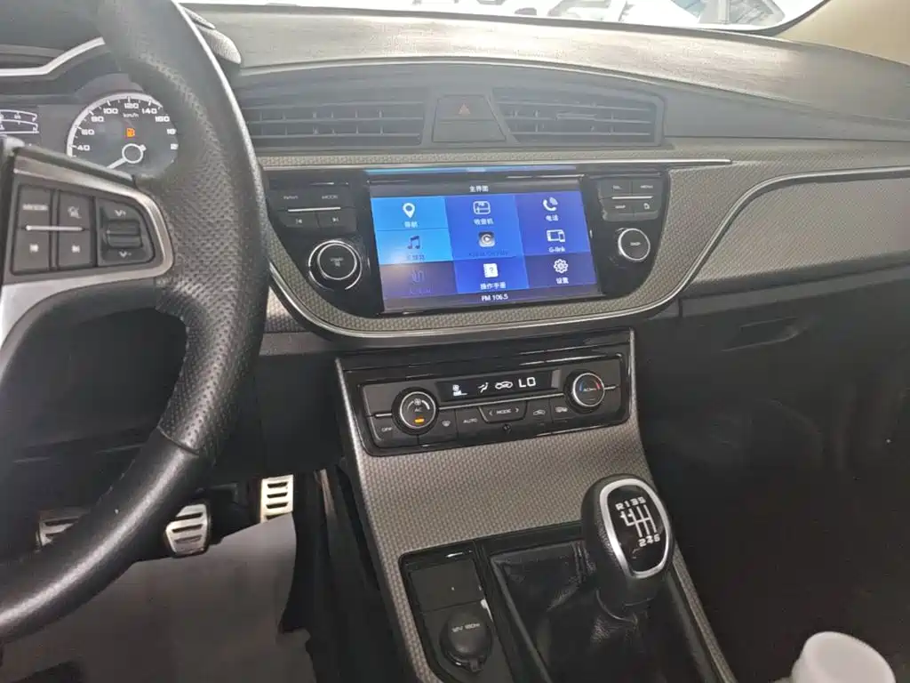 Geely Emgrand GS 2017 — фото 13