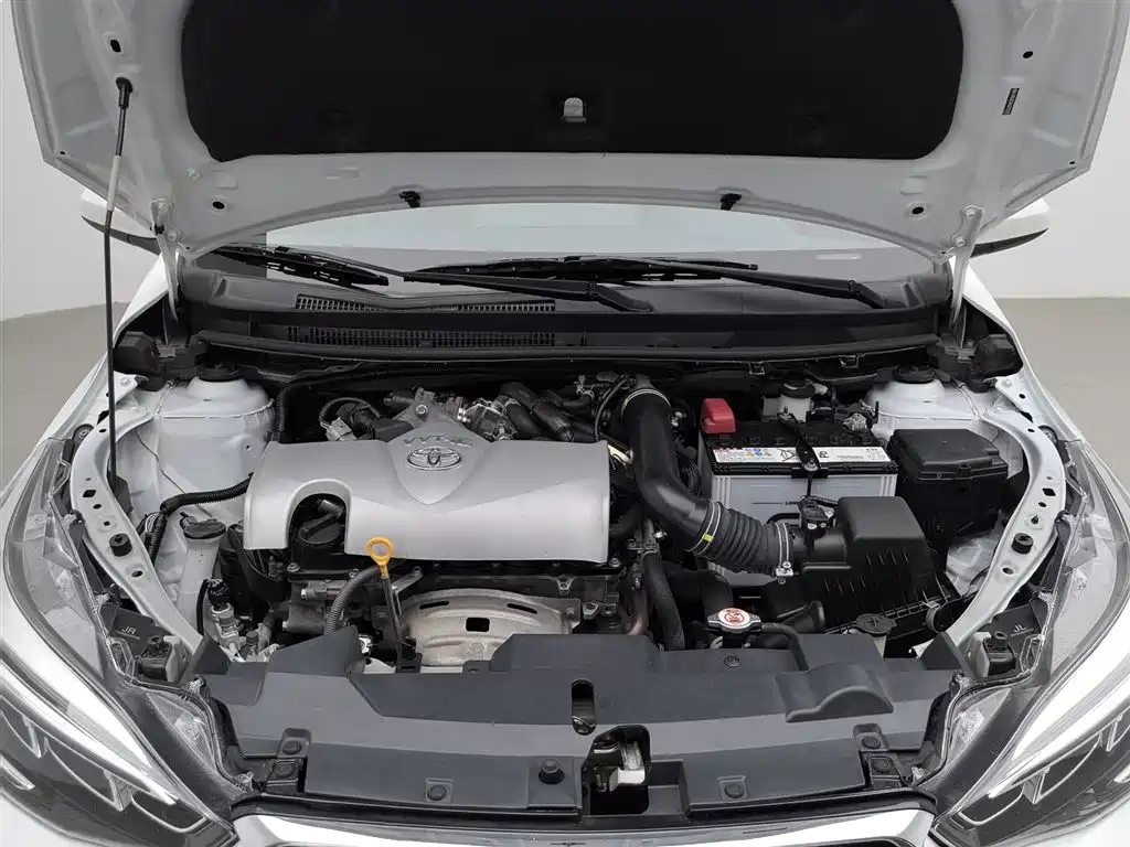 Toyota Yaris L 2020