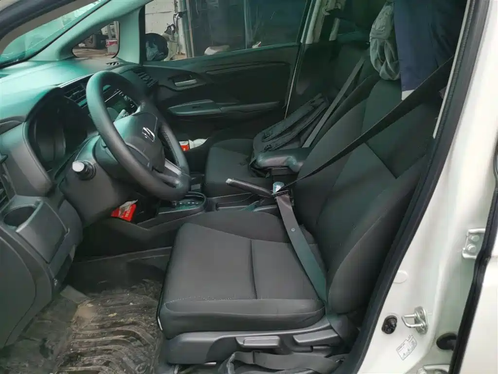 Honda Fit 2018 — фото 15