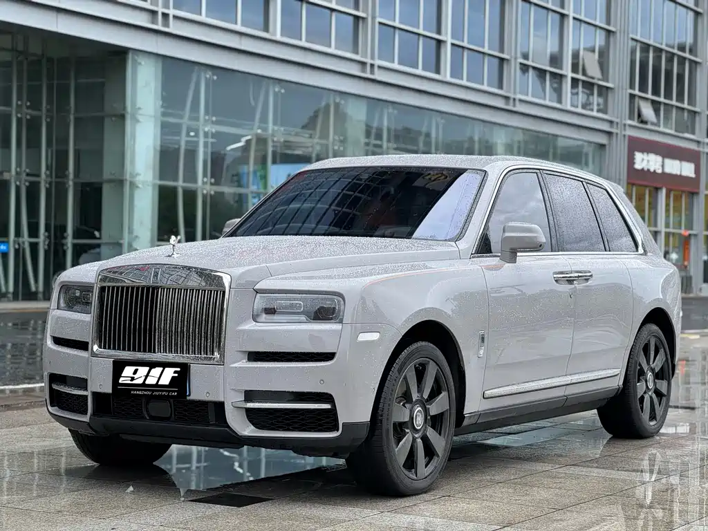 Rolls-Royce Cullinan 2025