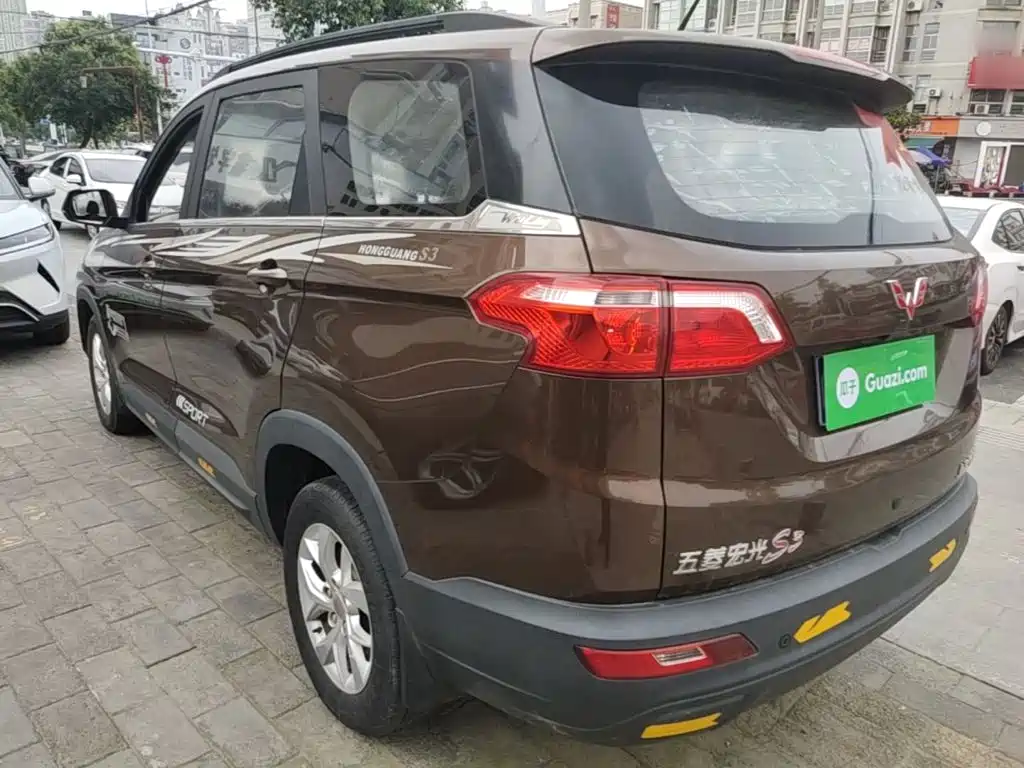Wuling Hongguang S3 2019 — фото 23