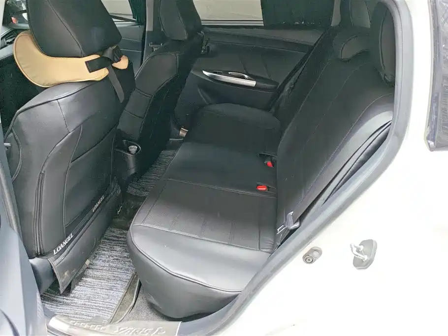 Toyota Yaris L 2016 — фото 11
