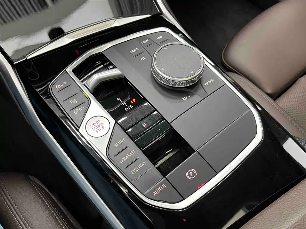BMW 3 Series 2023