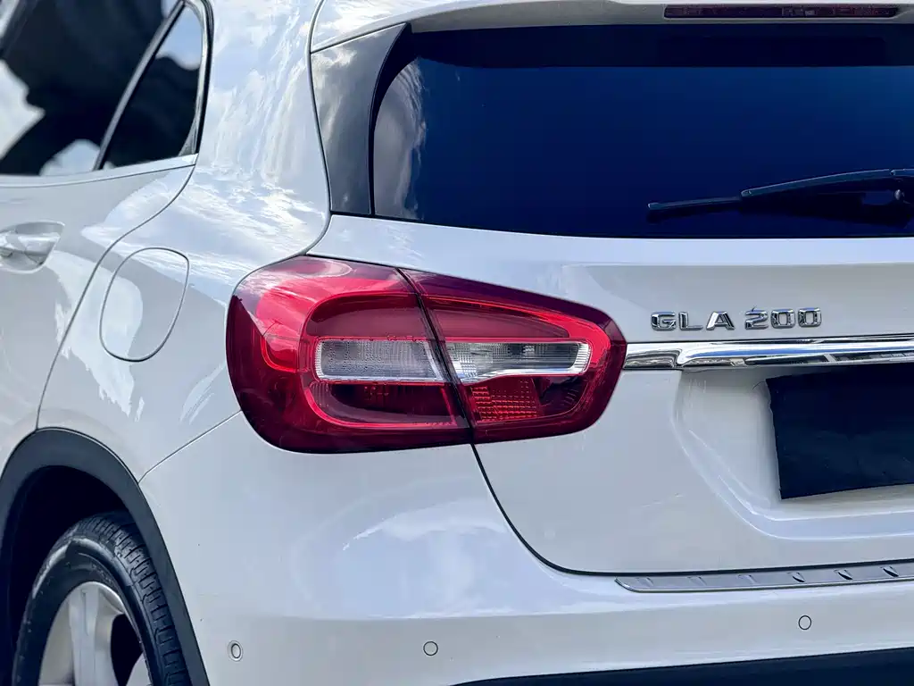 Mercedes-Benz GLA 2016 — фото 13