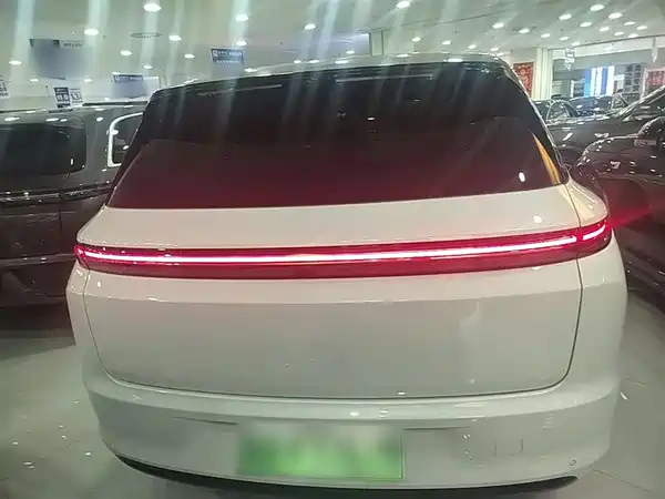 Li Auto L7 2023