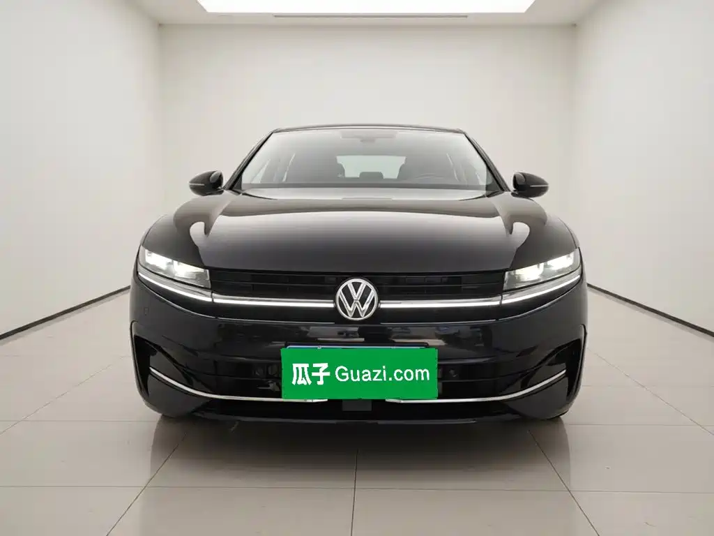 Volkswagen Magotan 2025