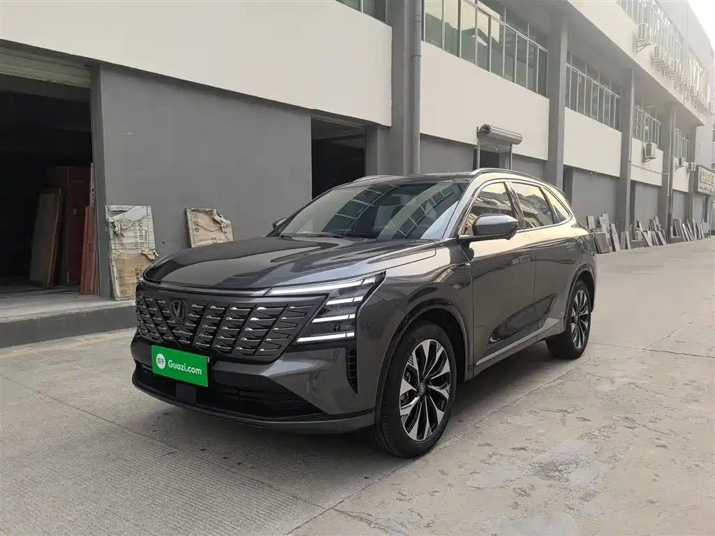 Changan CS75 PLUS 2026 — фото 1