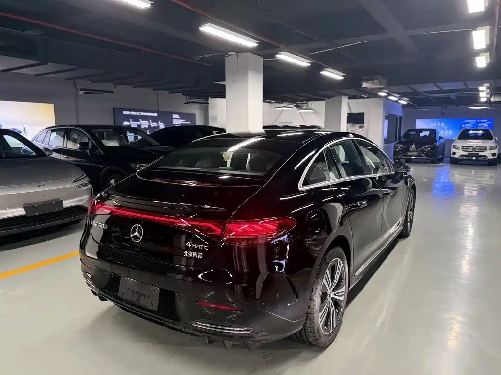 Mercedes-Benz EQE 2025