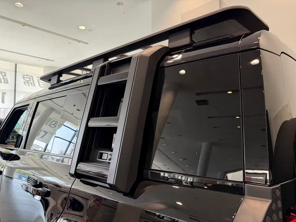 Land Rover Defender 2026 — фото 20