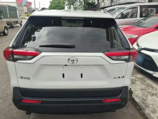 Toyota RAV4 2023