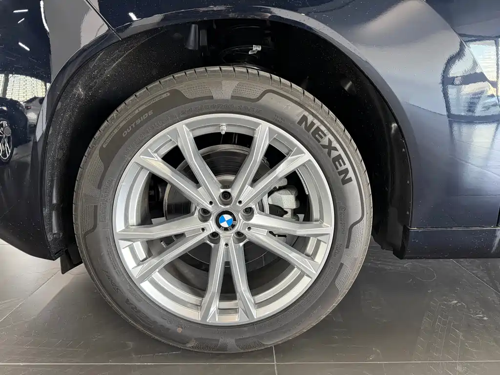 BMW X3 — фото 17